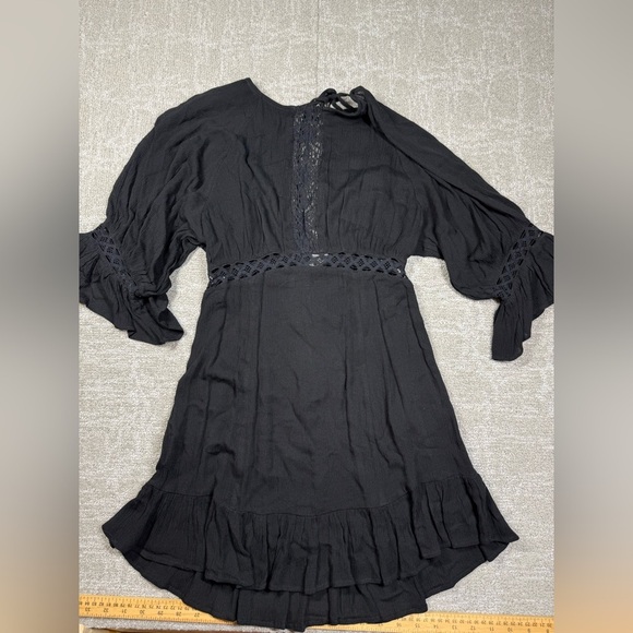 Free People Dresses & Skirts - Free People Black Bell Sleeve Boho Open Back Button Down Lagnelook Dress Sz XS